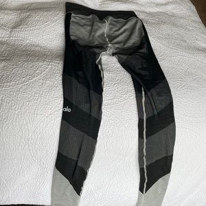 ALO Leggings